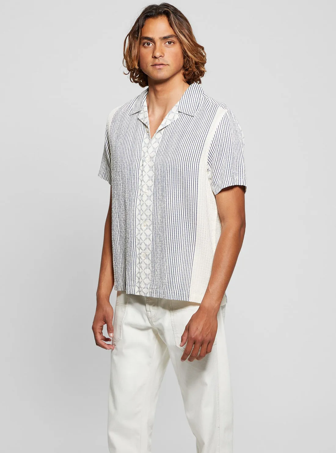 Kemeja Pria GUESS Dreamy Moon Print Short Sleeve Shirt